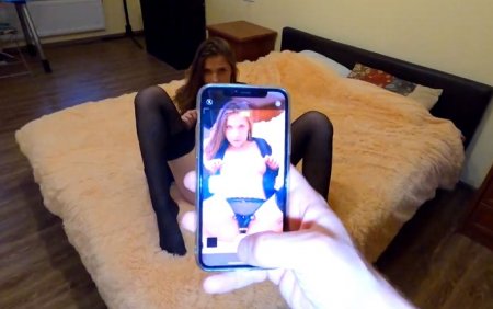 Поспросила брата сфоткать для инсты и закрутился инцест